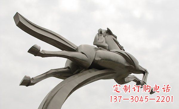 运城中领雕塑:高精度不锈钢一马当先雕塑