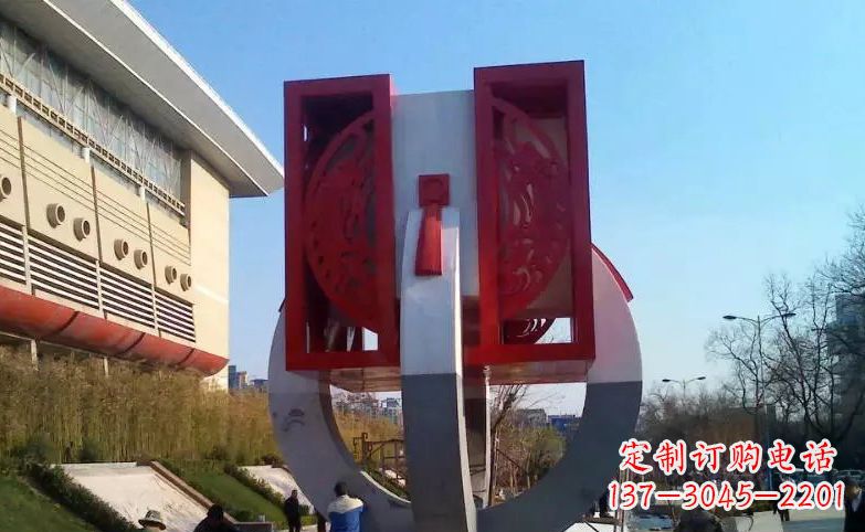 运城中领雕塑:不锈钢圆环雕塑
