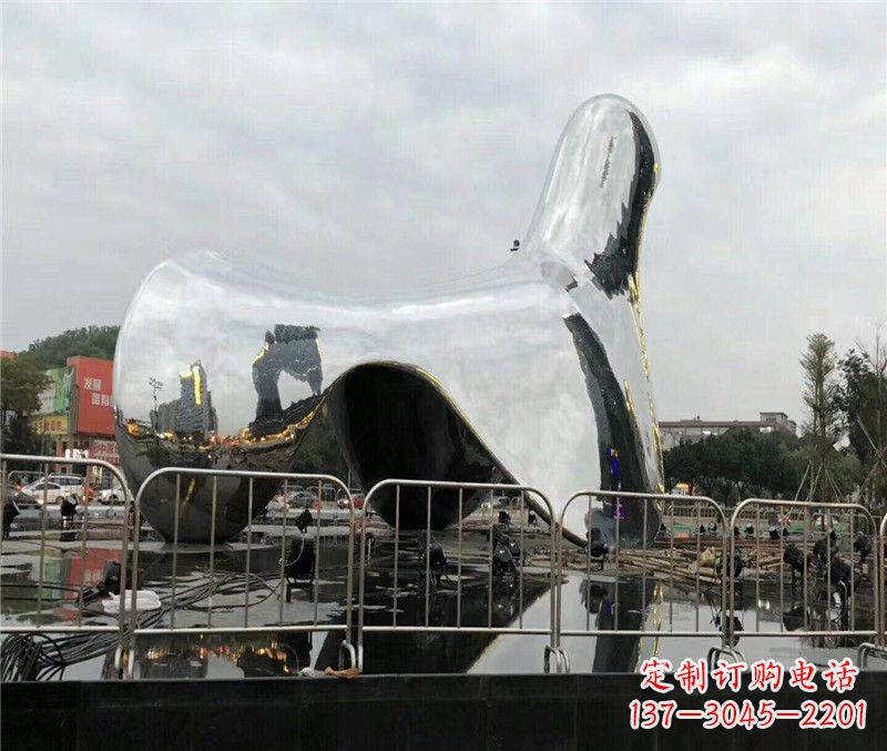 运城中领雕塑推出一款精美的抽象鸽子雕塑，专为…