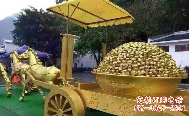 运城中领雕塑:精美的玻璃钢马雕塑