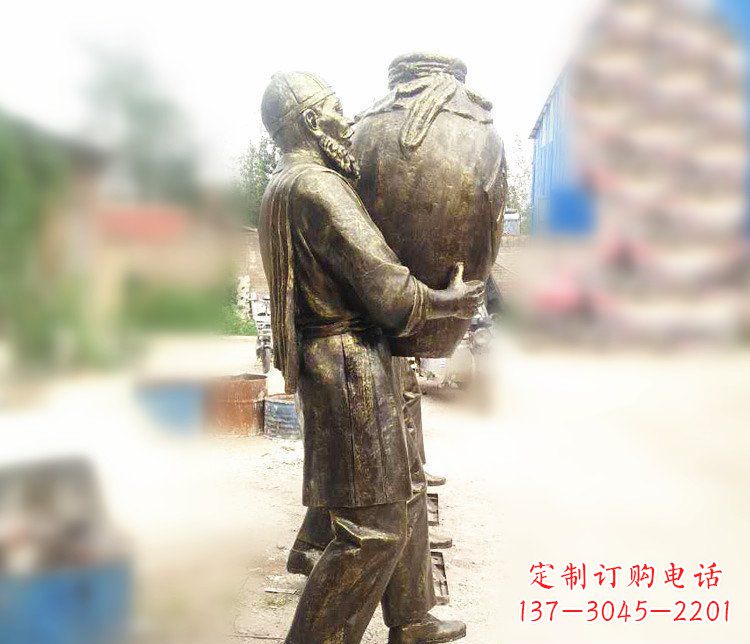 运城广场铜雕店小二抱酒人物雕塑
