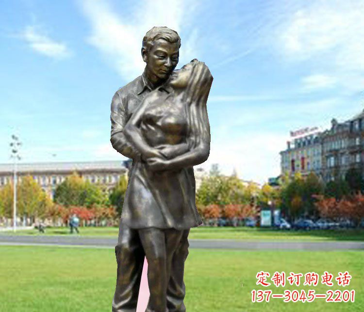 运城一颗爱的心,用铜雕情侣人物雕塑表达