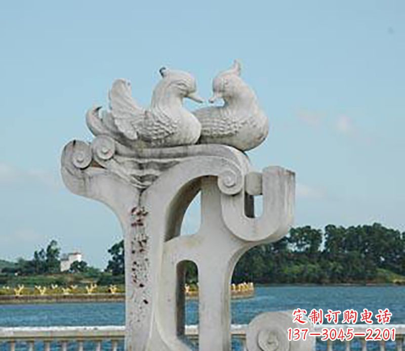 运城海边石雕鸳鸯景观是由中领雕塑提供的一种非…