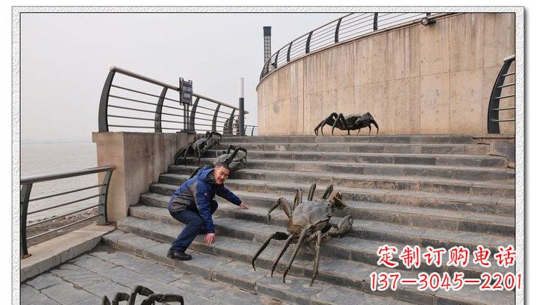 运城海边铜螃蟹雕塑是由中领雕塑定制生产的一款…