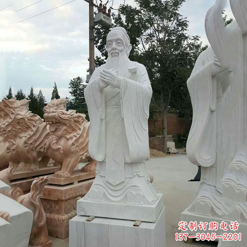 运城海外的孔子雕像——展示中国文化的象征