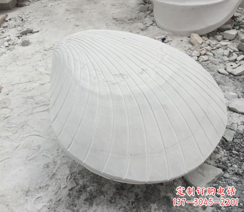 运城用贝壳雕刻出美丽的汉白玉雕塑