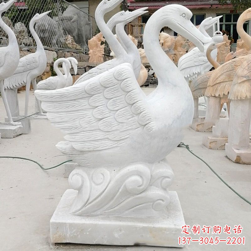 运城中领雕塑:精美的吐水天鹅雕塑
