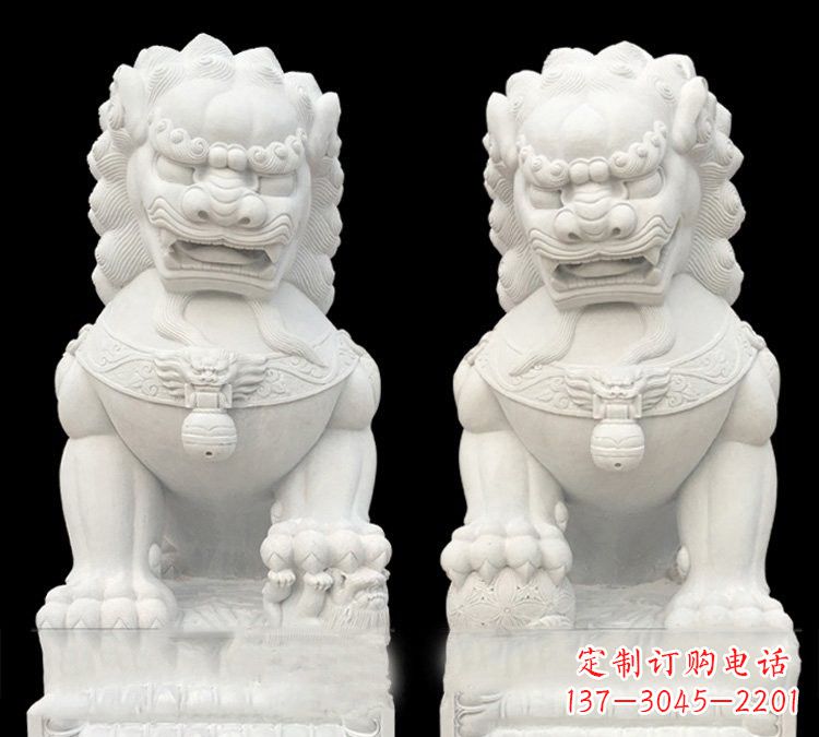 运城玉质狮子门口雕塑是由中领雕塑定制制作的,…