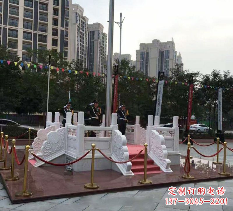运城特色国旗雕塑,汉白玉企业升旗台