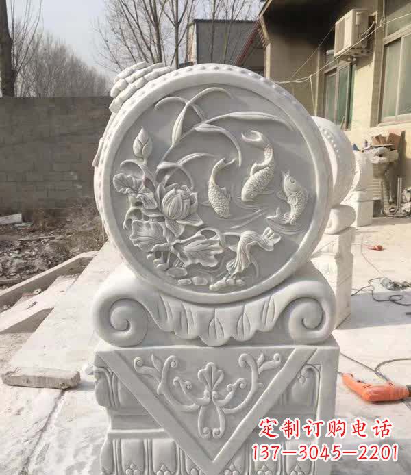 运城以汉白玉石制作的门墩雕塑