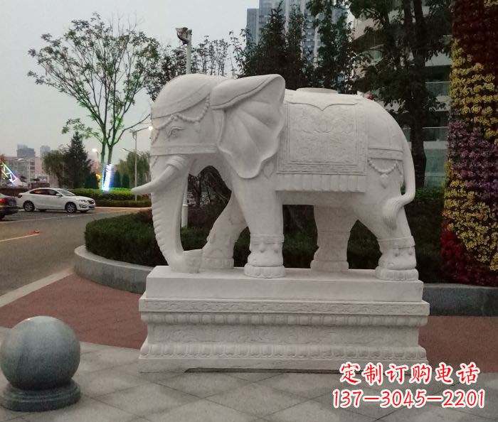 运城高贵优雅的汉白玉大象雕塑