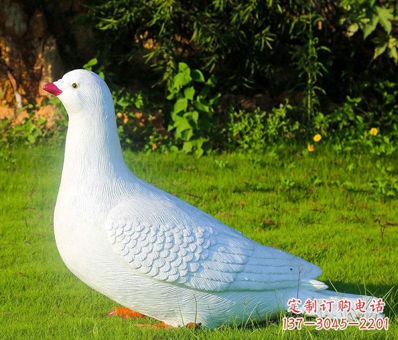 运城红旗和平鸽雕塑—倡导和平与爱的象征