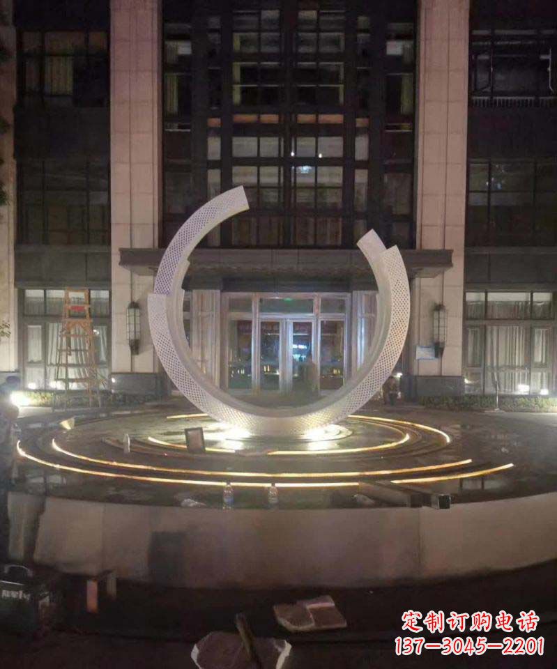 运城不锈钢半圆环雕塑,装饰空间增添品位