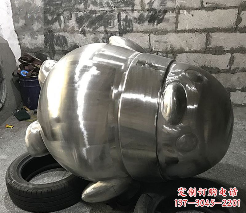 运城户外企鹅雕塑,古典艺术精细工艺美化空间