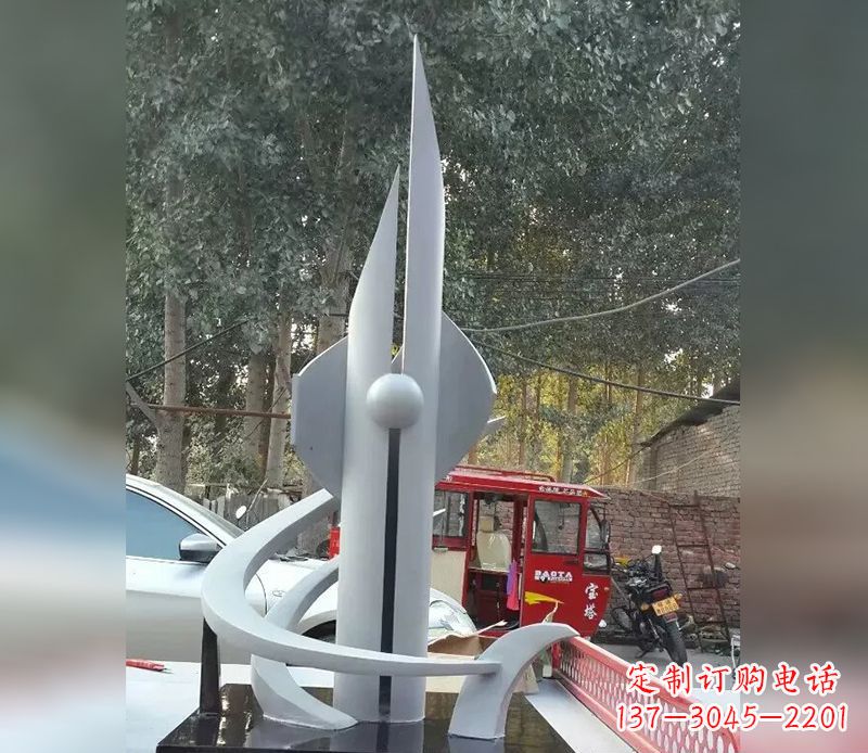 运城不锈钢火箭剪纸雕塑,展现创新科技美学