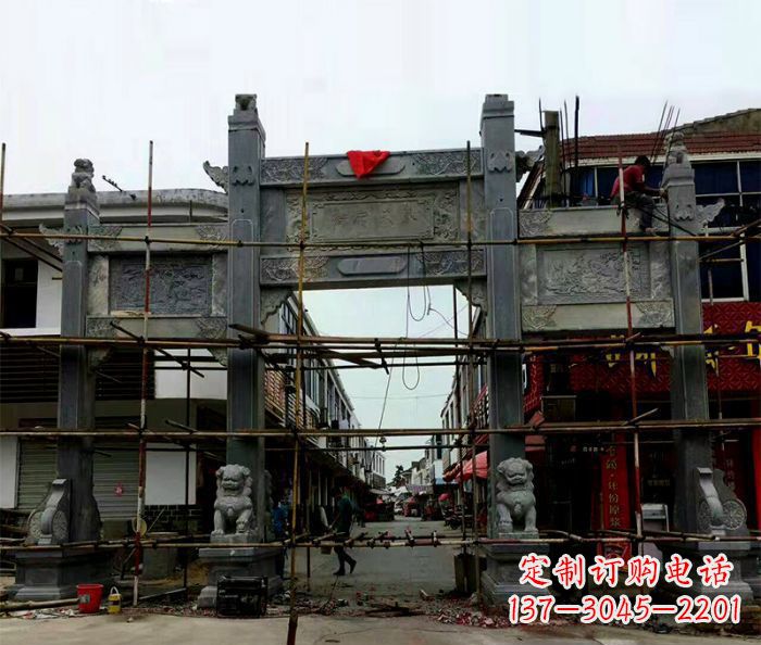 运城中领雕塑-精美街道三门石雕牌楼