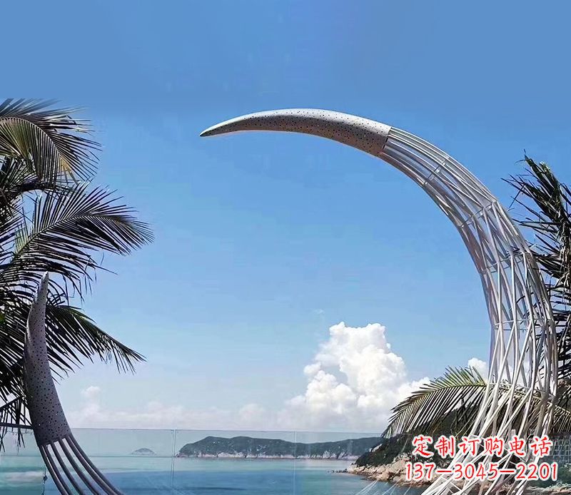 运城无比耀眼的不锈钢月亮雕塑