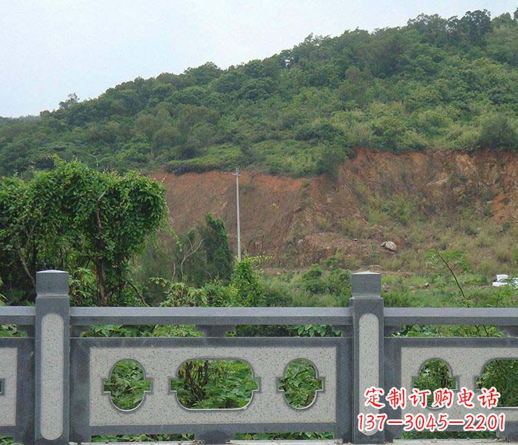 运城景区仿古栏板石雕:展现华丽古典风格的雕塑艺术