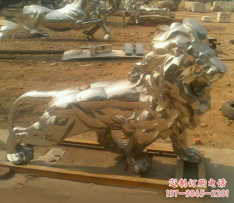 运城一缕金光,精致的镜面不锈钢狮子雕塑