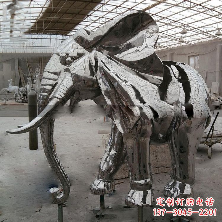 运城中领雕塑推出一款全新的大象雕塑,表面采用…