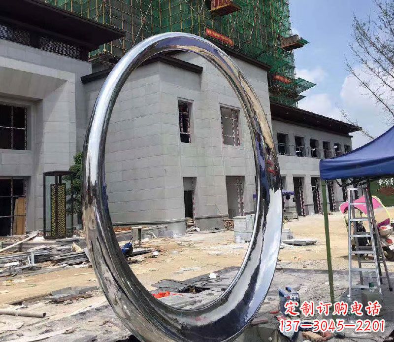 运城精致典雅的镜面不锈钢圆环雕塑