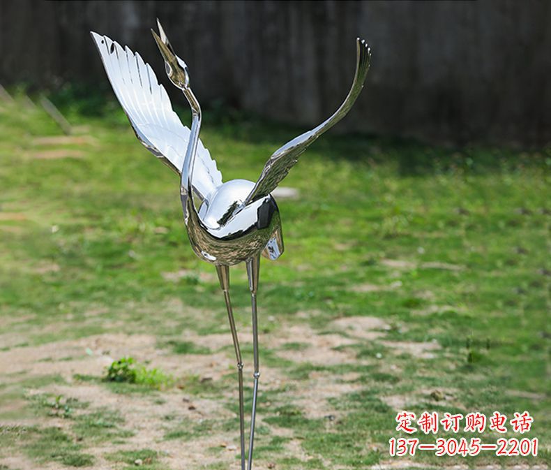 运城高端定制丹顶鹤展翅不锈钢雕塑