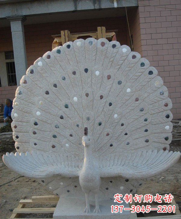 运城精美雕塑,定制孔雀开屏石雕