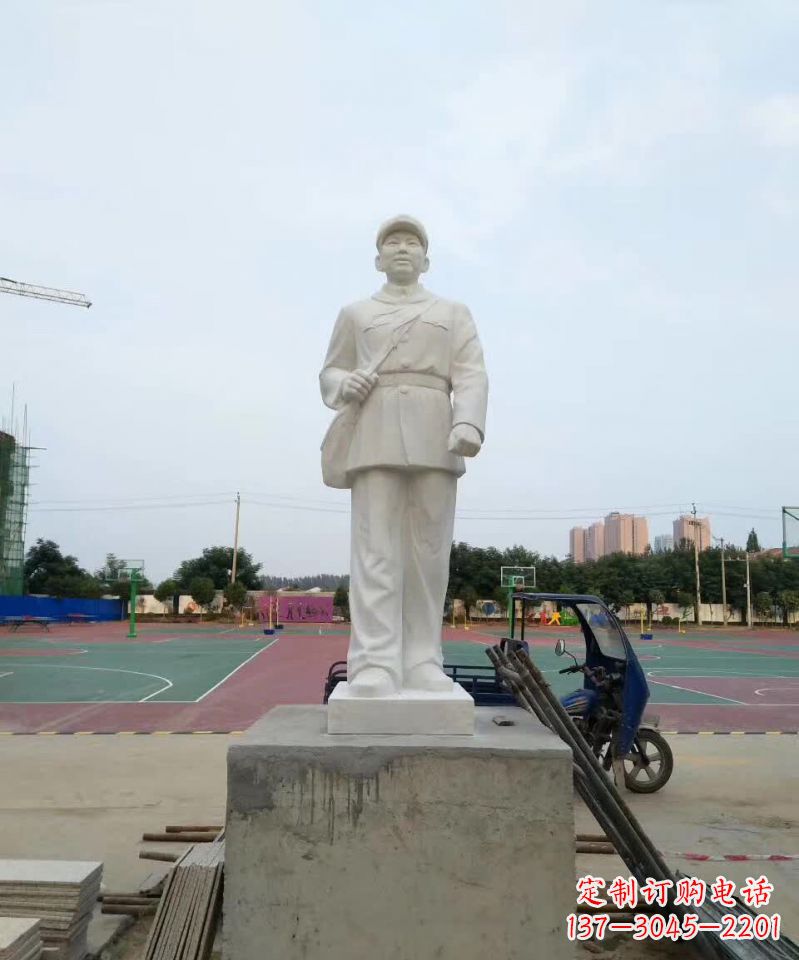 运城精美雷锋石雕,纪念伟大的民族英雄