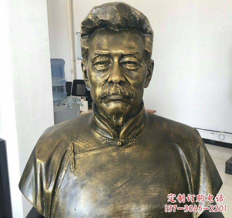 运城鲁迅铜雕:给您带来全新的珍藏体验