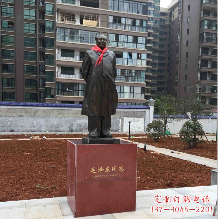 运城毛主席伟人铜雕,让传承历史文脉!