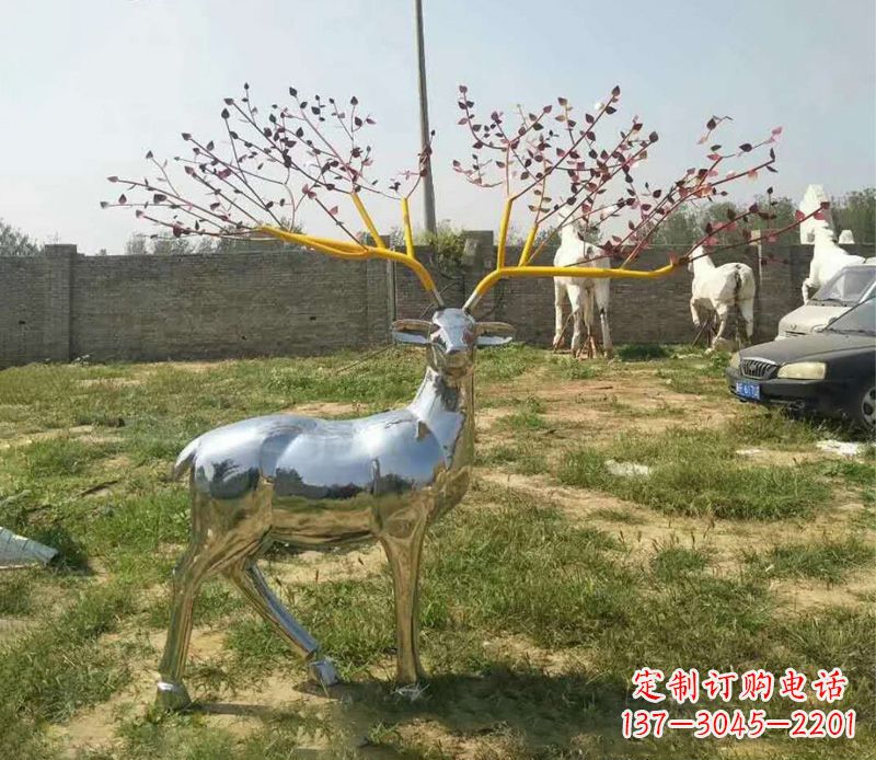 运城梅花鹿镜面不锈钢雕塑
