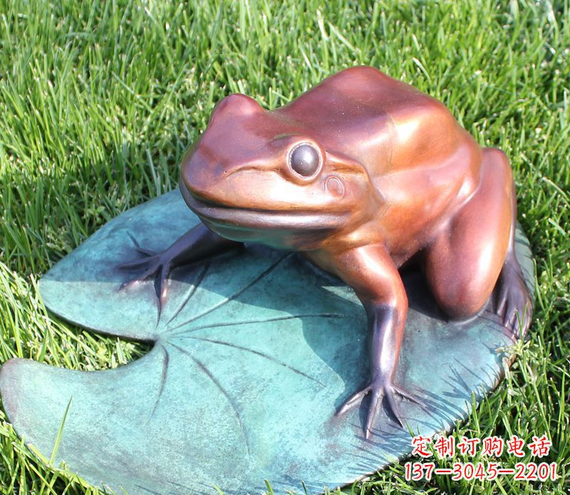 运城复古古典之美,荷叶青蛙雕塑