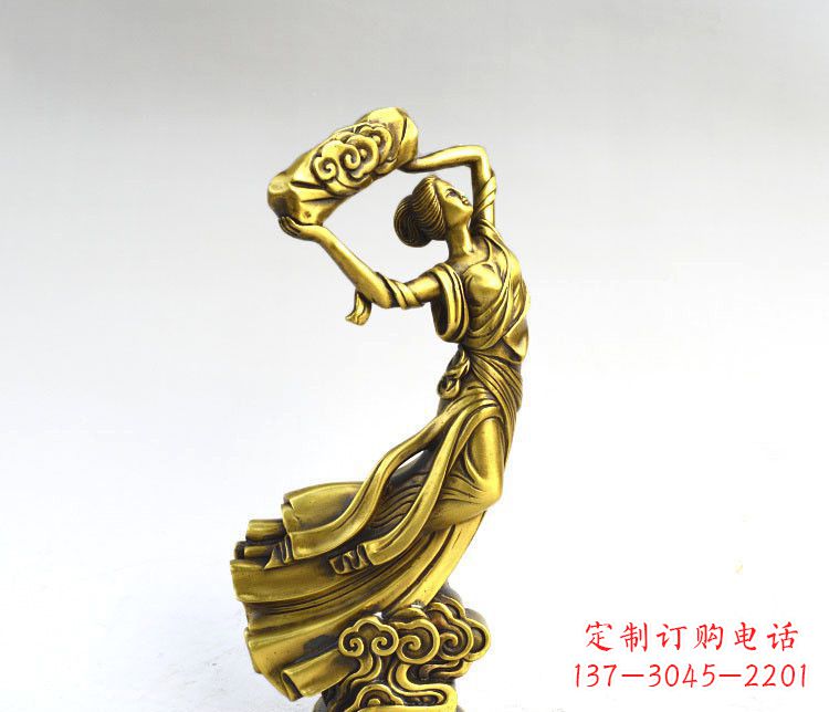 运城传承古老神话的女娲雕塑