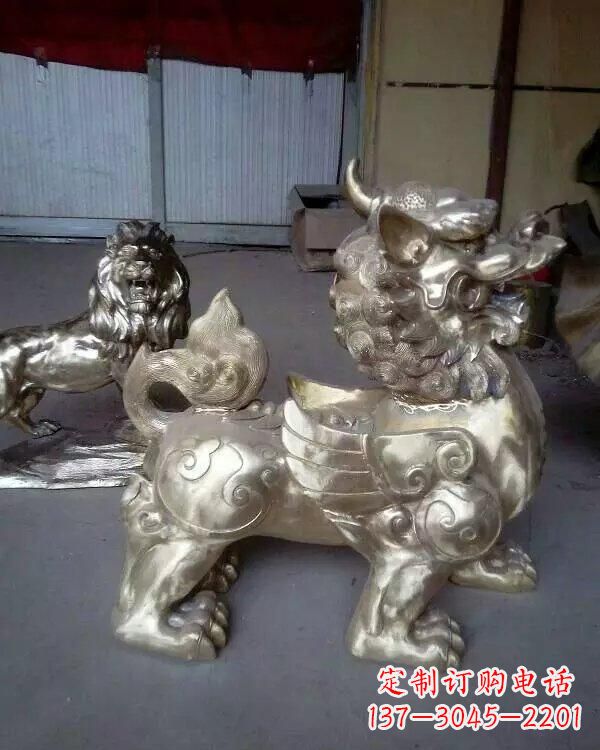 运城中领雕塑:貔貅铜雕精致雕塑