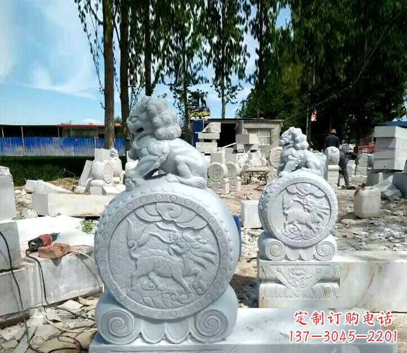 运城狮子抱鼓石招财门墩石雕,铸就心愿