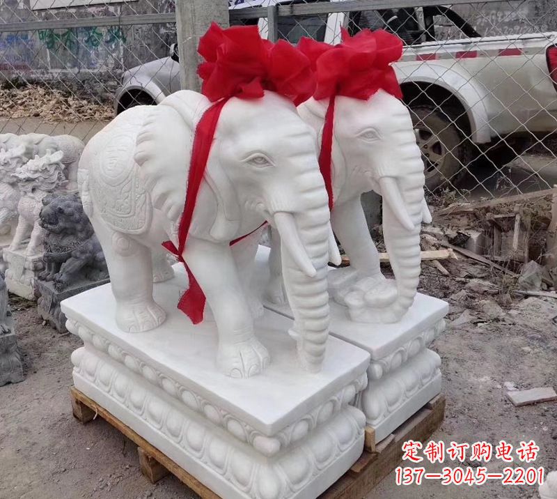 运城元宝驾驭的大象雕塑艺术