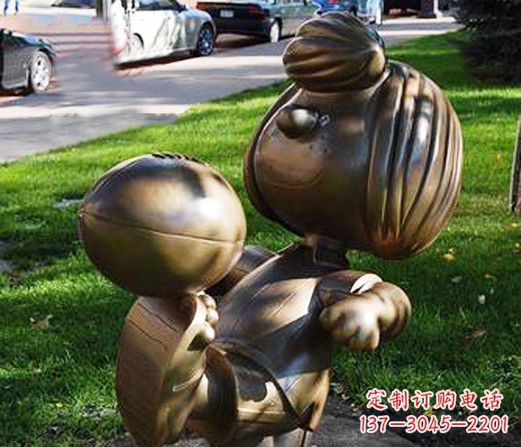 运城踢球的小女孩铜雕