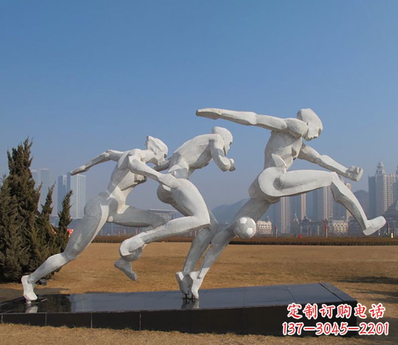运城踢足球不锈钢运动雕塑