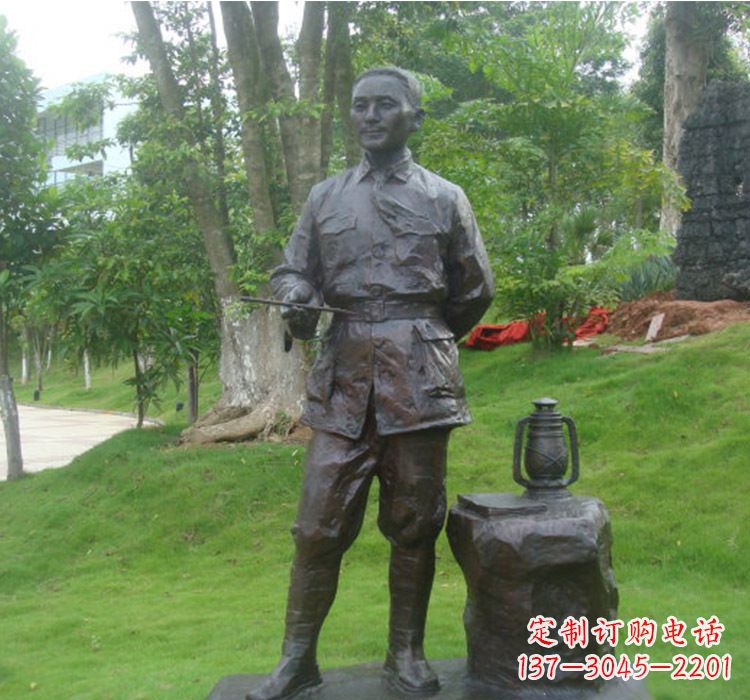 运城铜雕青年时期邓小平