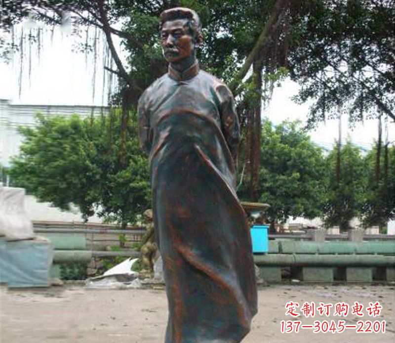 运城铜雕校园鲁迅人物雕像摆件