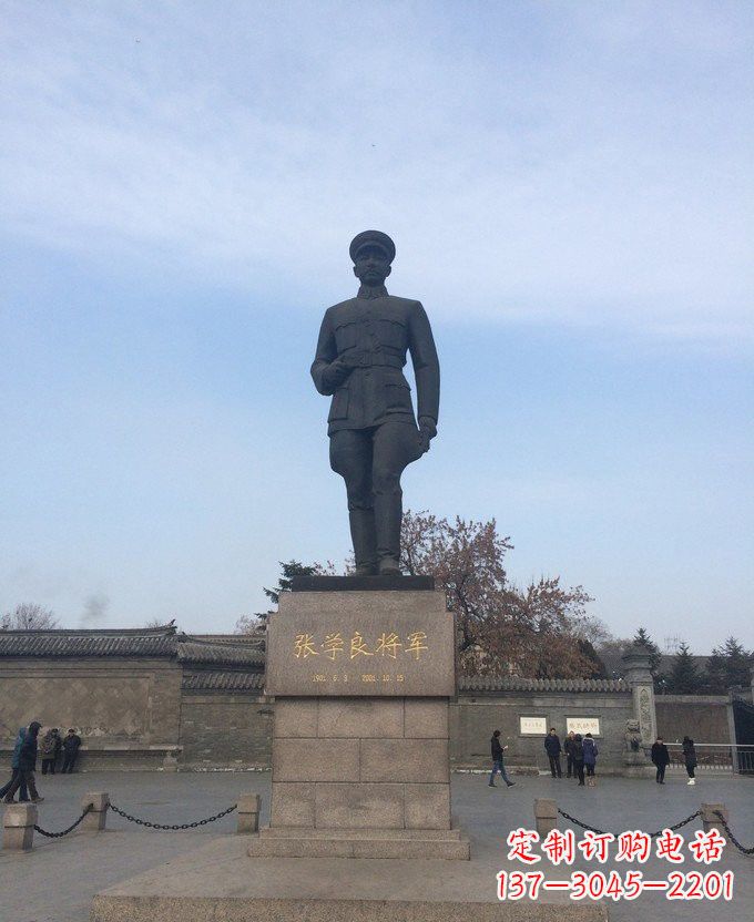 运城铜雕张学良近代名人雕塑