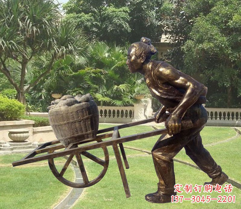 运城推独轮车的古人铜雕