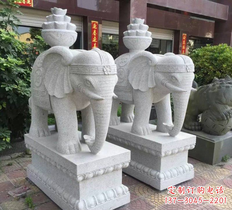 运城驮元宝的大象石雕