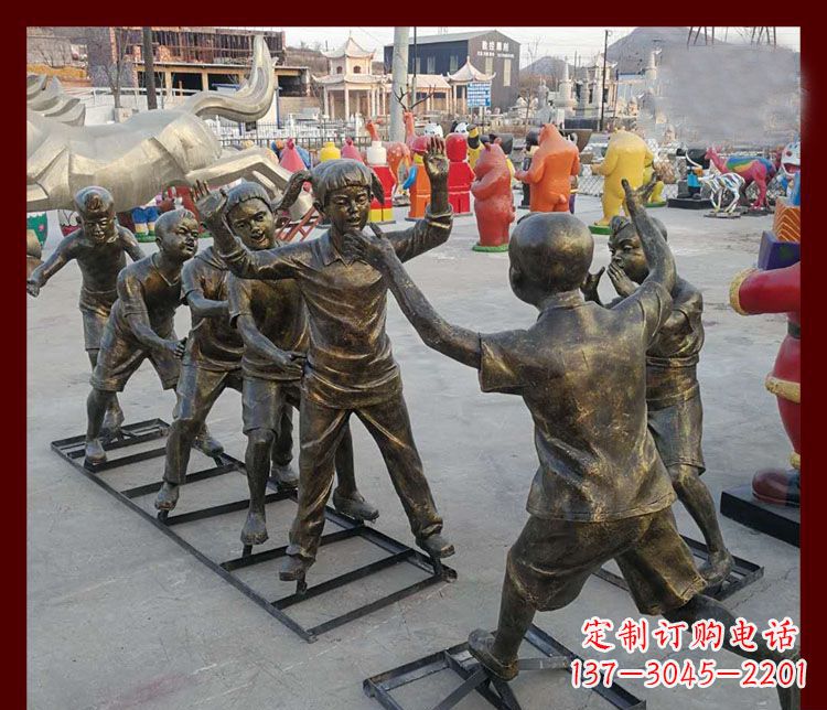 运城玩老鹰捉小鸡的儿童铜雕