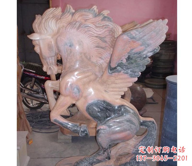 运城晚霞红奔马石雕