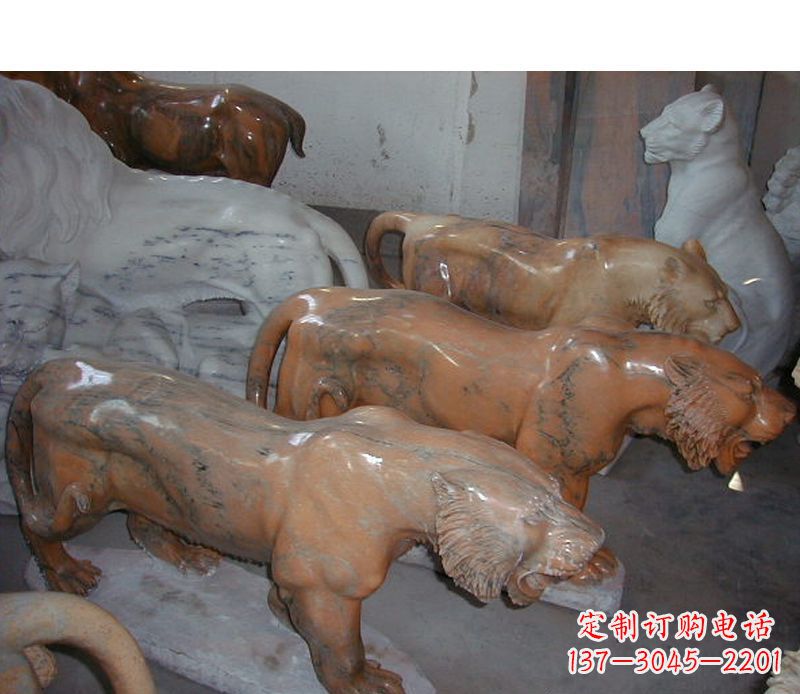 运城晚霞红动物老虎石雕