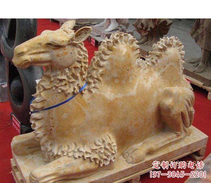 运城晚霞红动物骆驼石雕