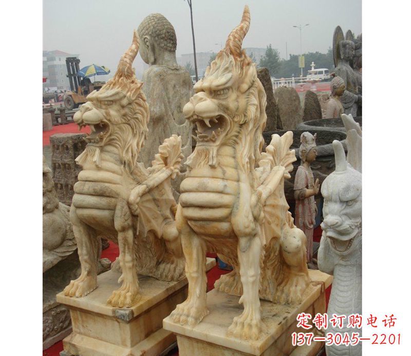运城晚霞红独角兽雕塑