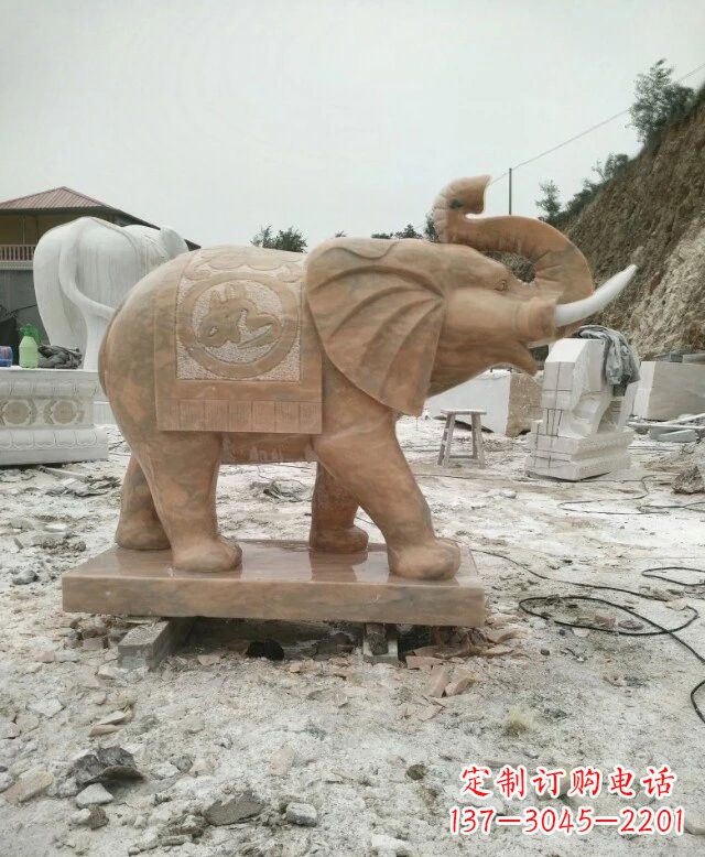 运城晚霞红吉祥如意大象雕塑