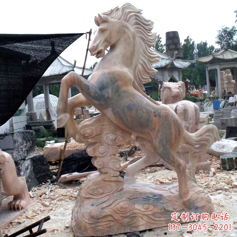 运城晚霞红石雕马生肖动物雕塑